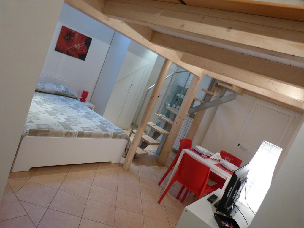 Residenza Piazza San Francesco Bolonha Quarto foto