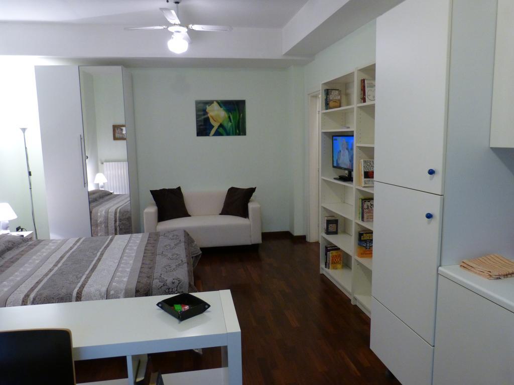 Residenza Piazza San Francesco Bolonha Quarto foto