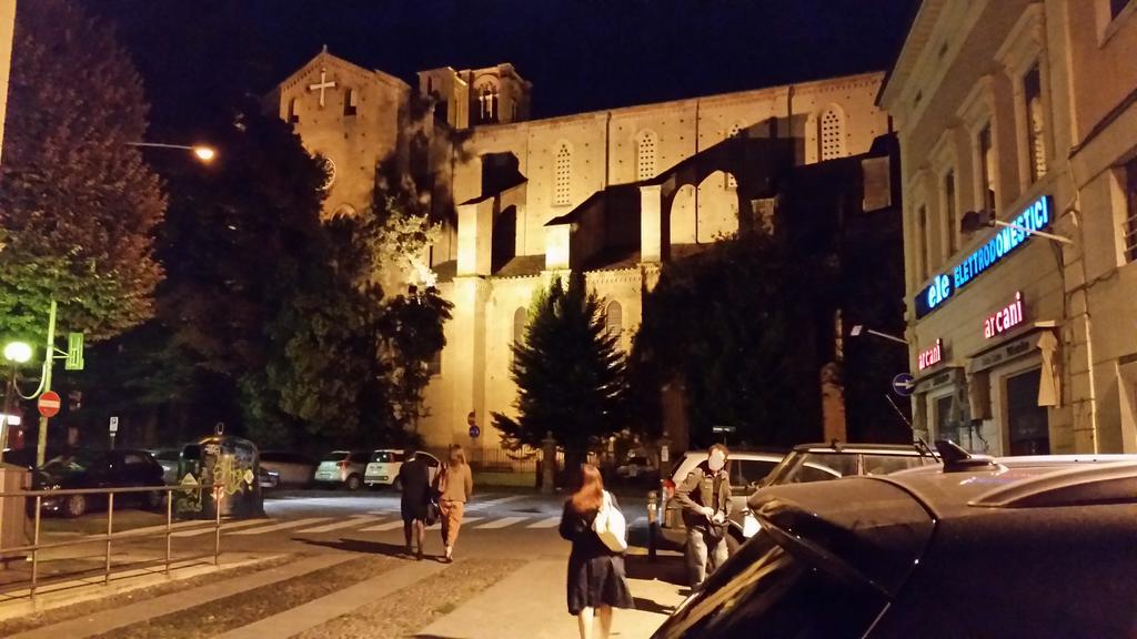 Residenza Piazza San Francesco Bolonha Quarto foto